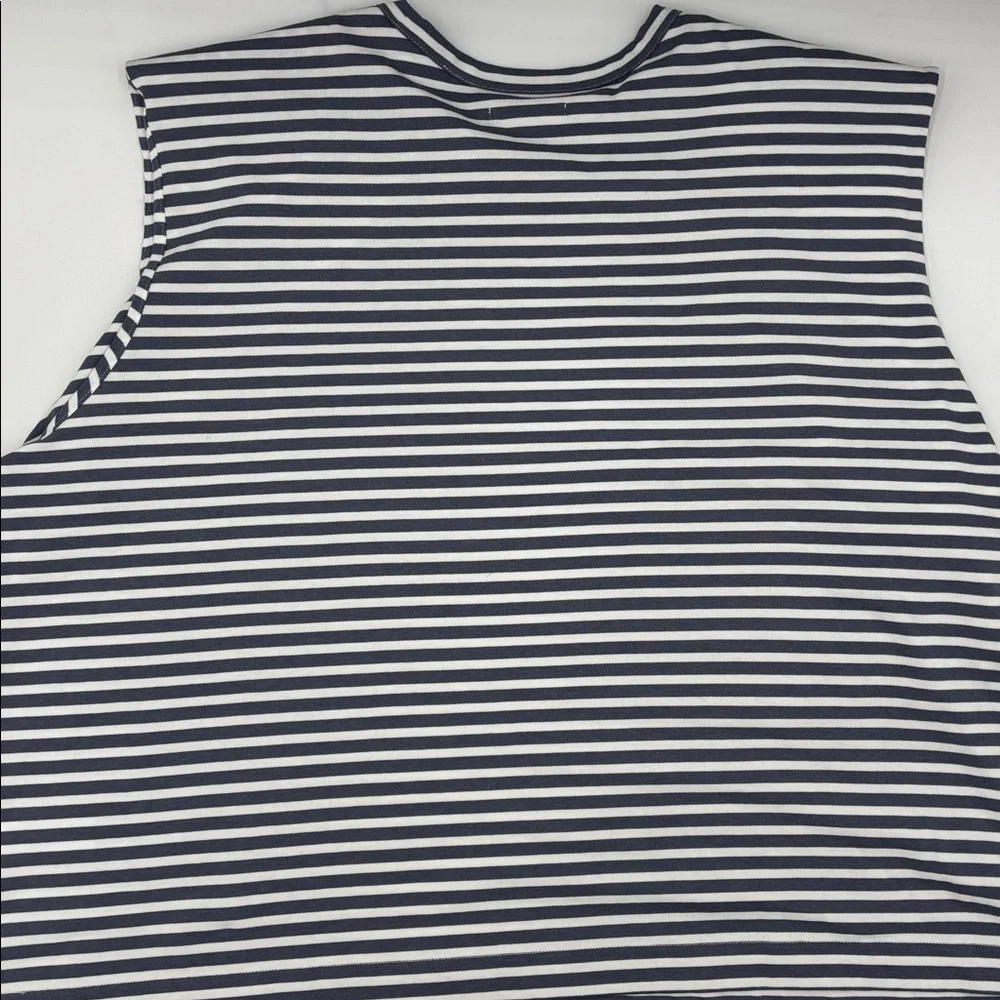 Madewell Structured Muscle Tee - Picture 4 of 6